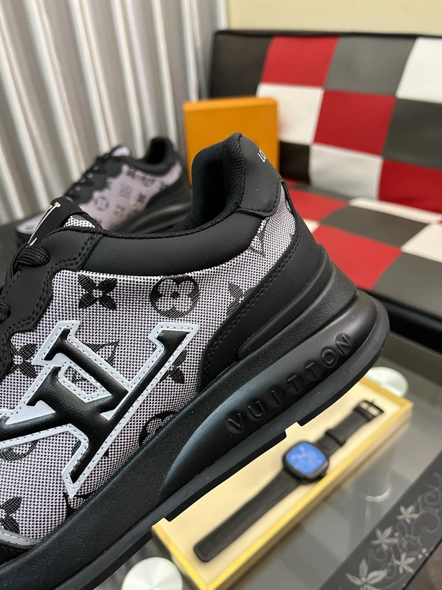 Men's Men's Shoes 💰: 438⌚️⌚️LV Louis Vuitton. The latest fashionable casual shoes are popular in physical stores. New spring and summer comfortable imported custom original cowhide, unique jacquard fabric element design. With sheepskin lining, Lv original bottom, [sun][sun] high-end packaging and high quality💪Details determine the quality, you can enter and leave the counter at will, welcome to compare🇮🇹Number of sizes 38-442️⃣colors available